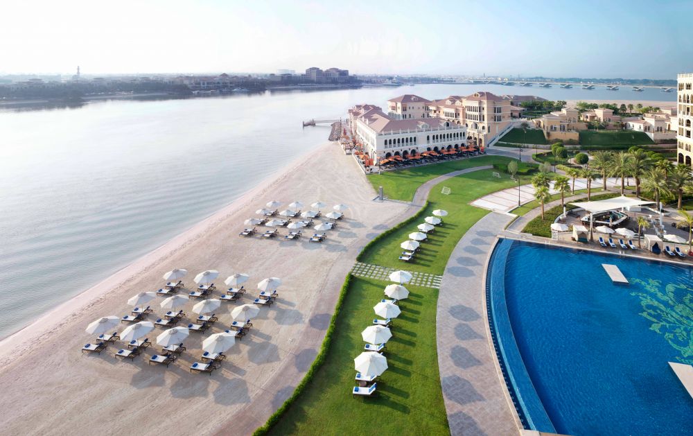 The Ritz Carlton Abu Dhabi Grand Canal 5*