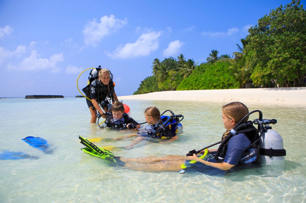 Kuramathi Maldives (ex. Kuramathi Island Resort) 4*