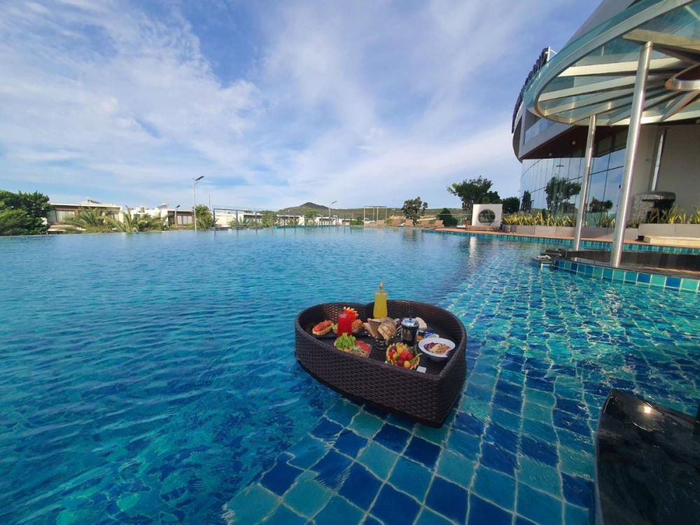 Wyndham Grand Kn Paradise Cam Ranh 5*