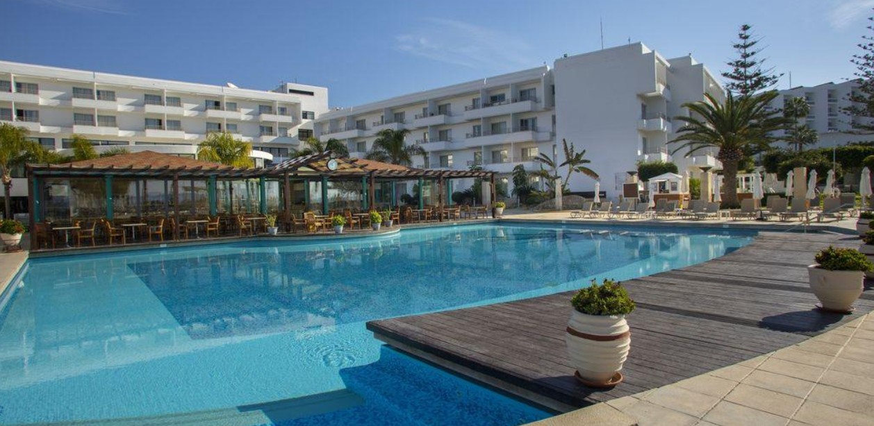 Louis Ledra Beach 4*