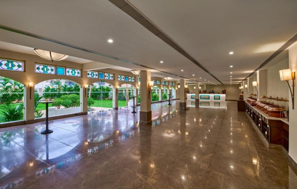 Holiday Inn Resort 5*
