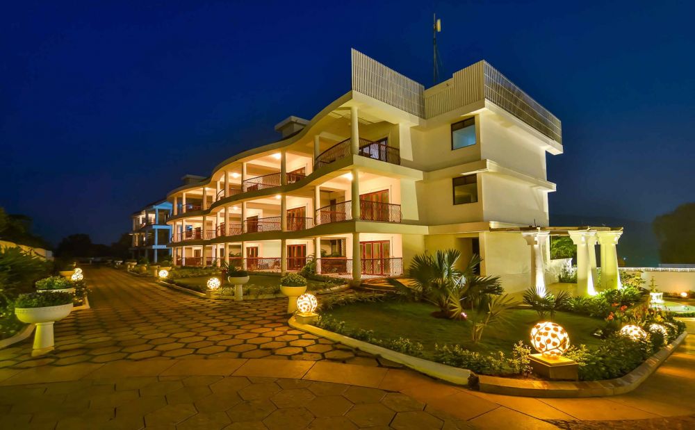 Park Regis Goa 5*