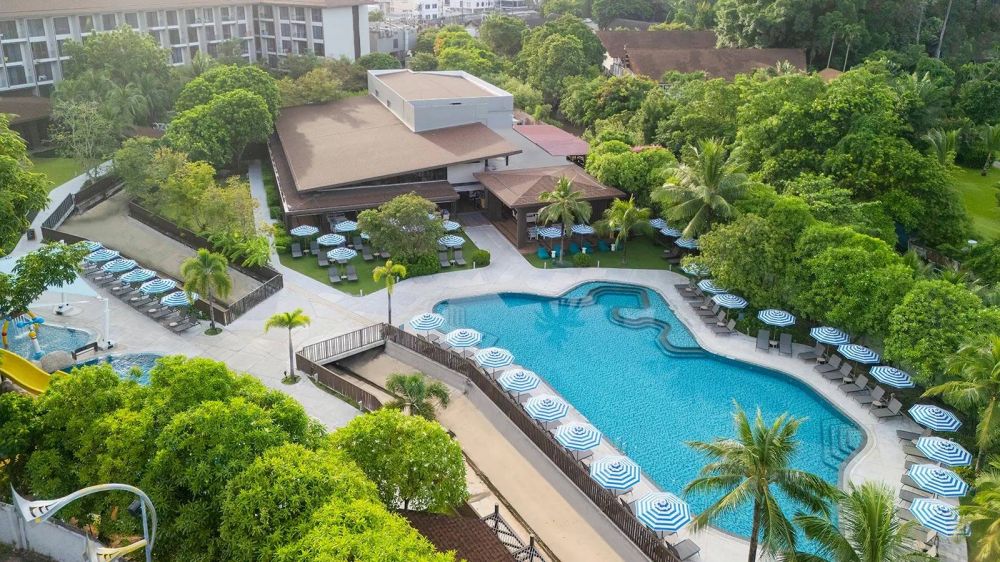 Ozo Phuket 4*