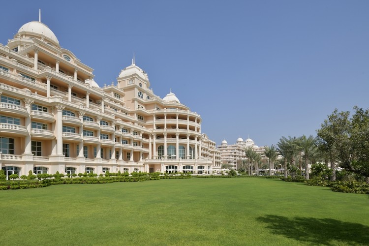 Raffles The Palm Dubai 5*