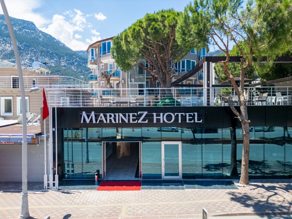 Marinez Hotel 4*