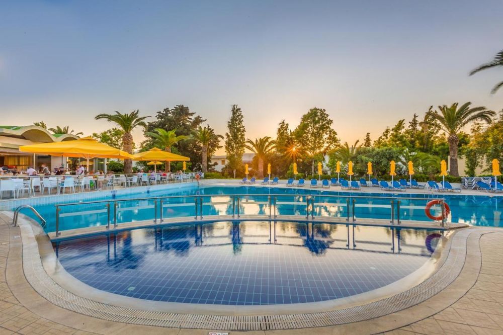 Kipriotis Hippocrates Hotel 4*