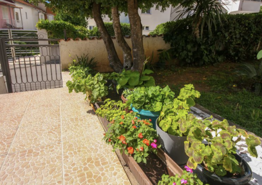 Mare Apartments 3*