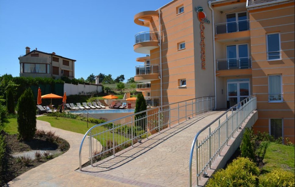 Villa Orange 3*