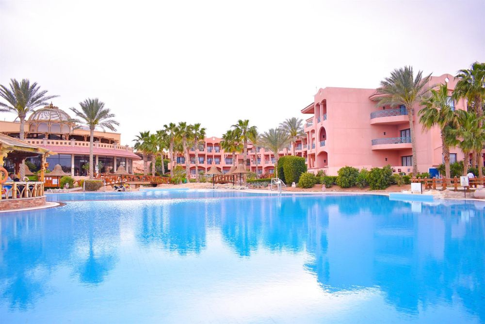 Parrotel Aqua Park Resort (ex. Park Inn) 4*