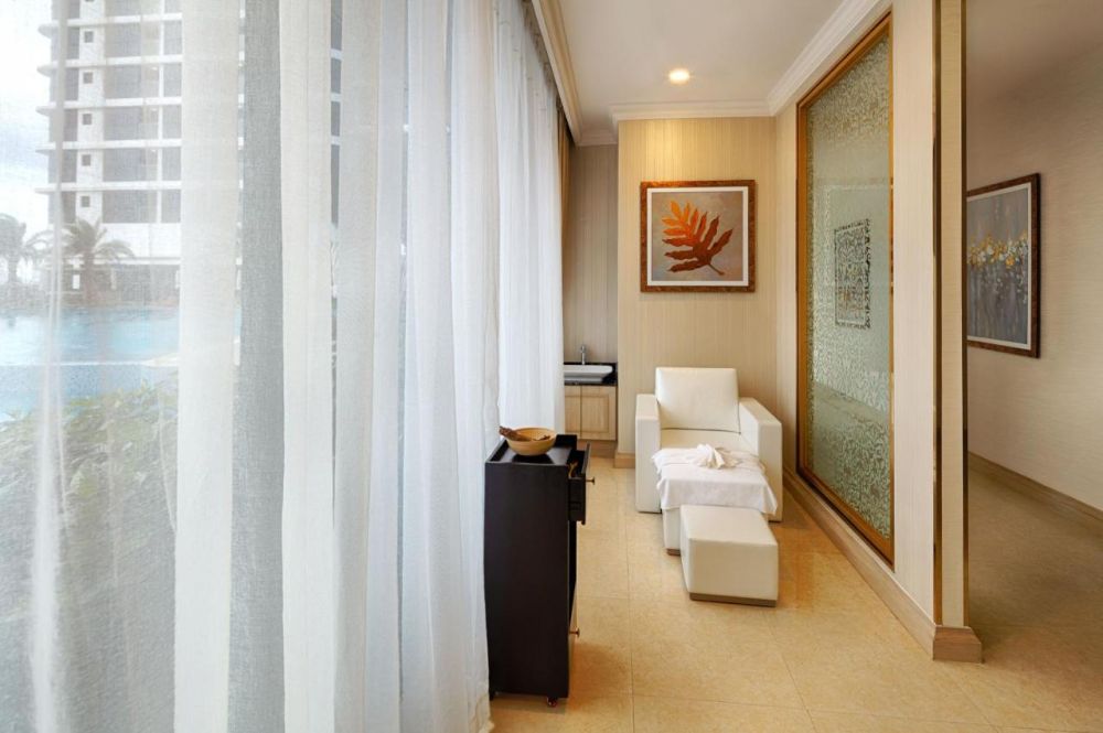 Melia Vinpearl Nha Trang Empire 5*