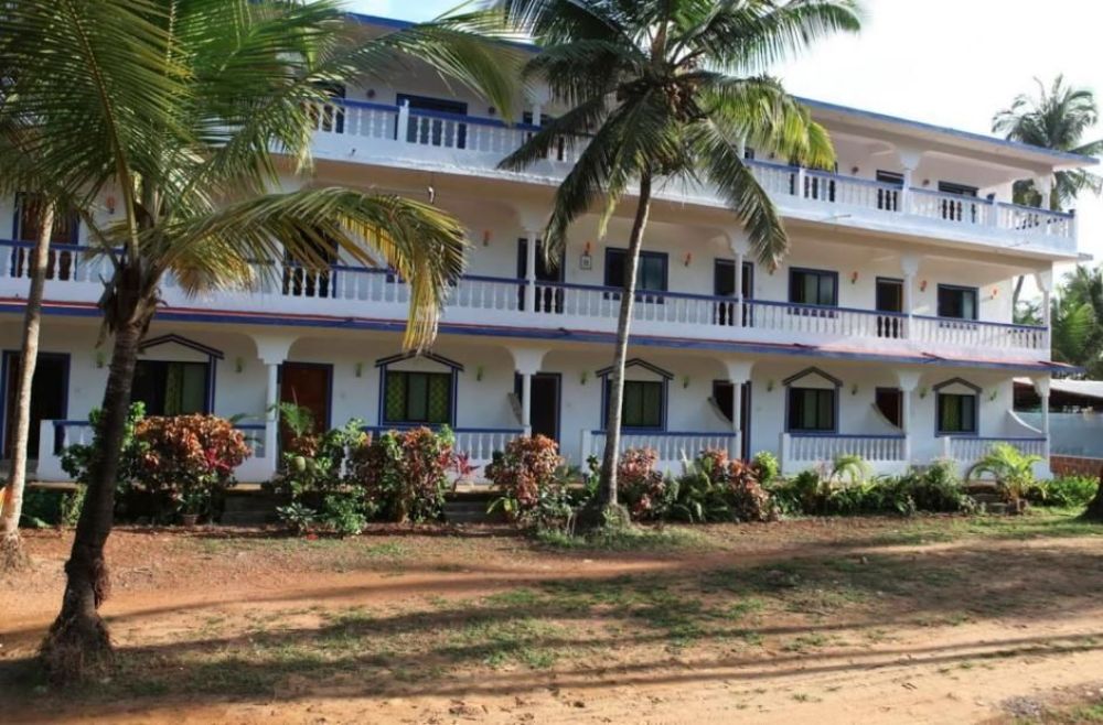 Laxmi Morjim Guest House 