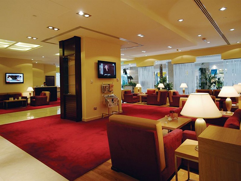 Golden Tulip Sharjah 4*