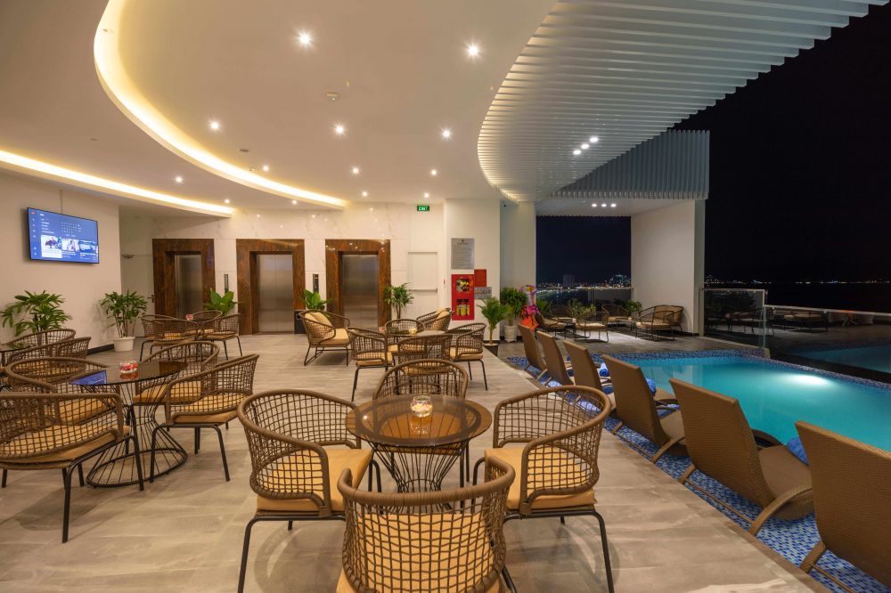 Majestic Premium Nha Trang 4*