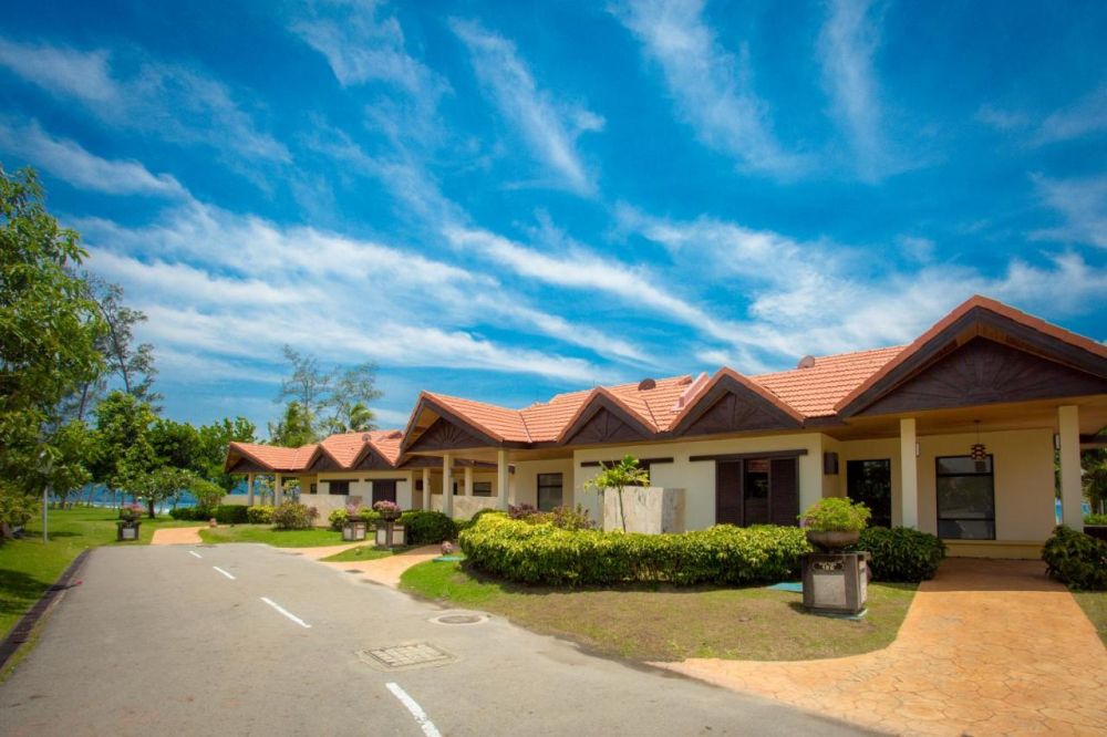 Borneo Beach Villas 4*