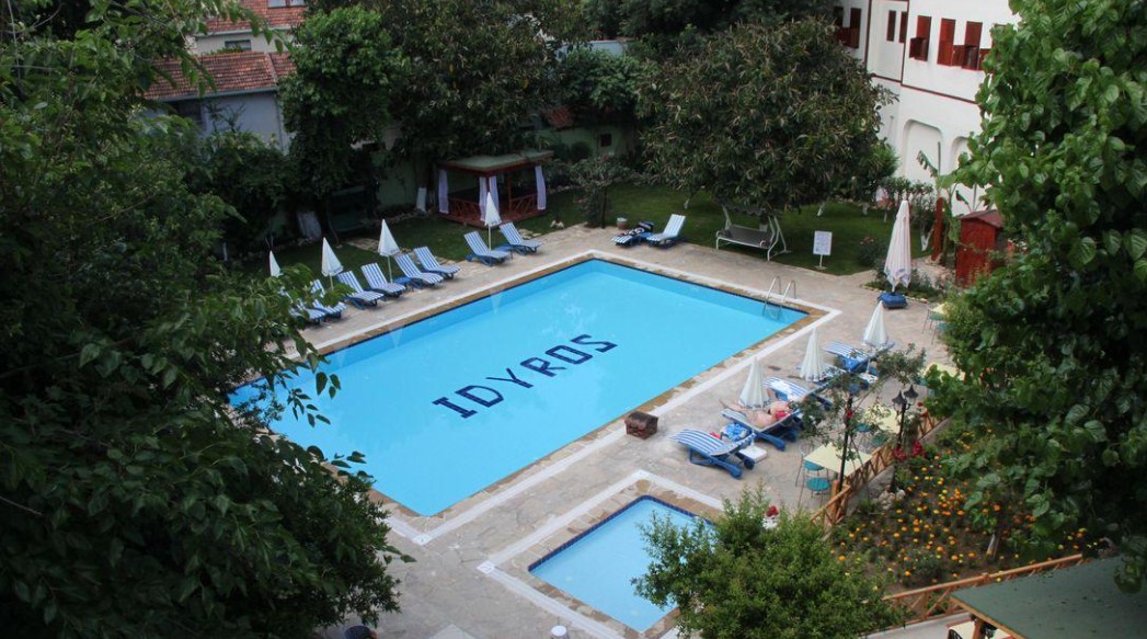 Idyros Hotel 3*