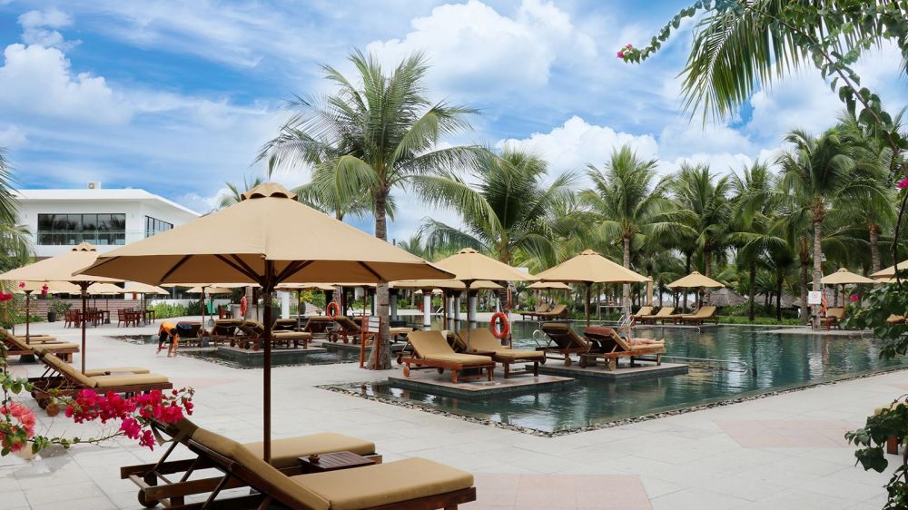 Cam Ranh Riviera Beach Resort & Spa 5*