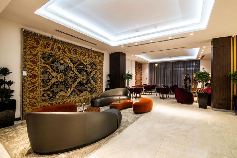 Ramada Hotel Yerevan 4*