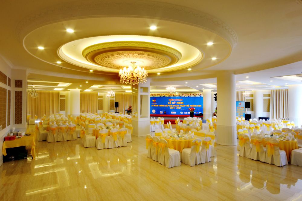 Nha Trang Palace 4*