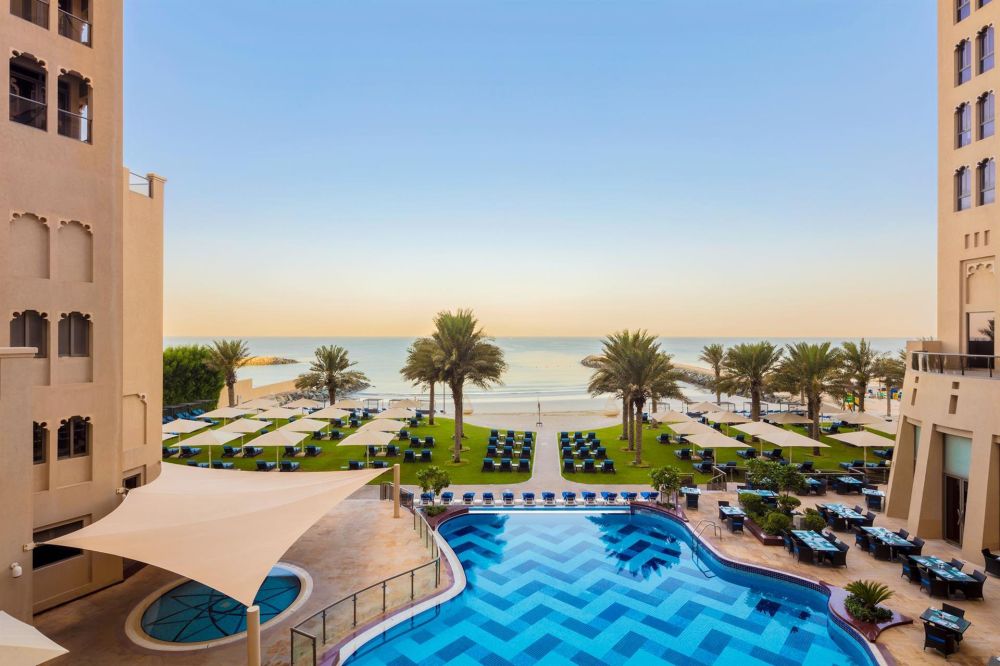 Bahi Ajman Palace 5*