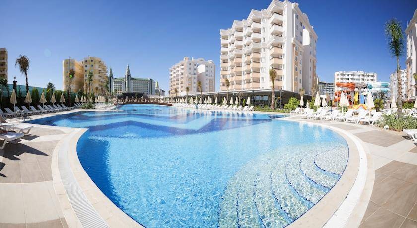 Ramada Resort Lara 5*