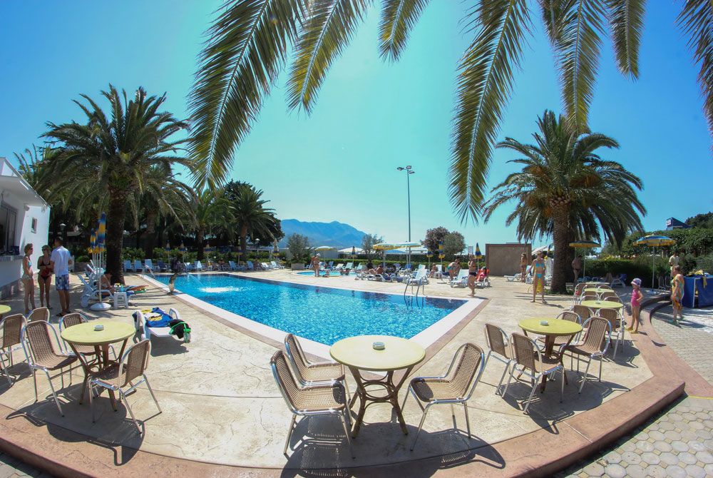 Montenegro Beach Resort 4*