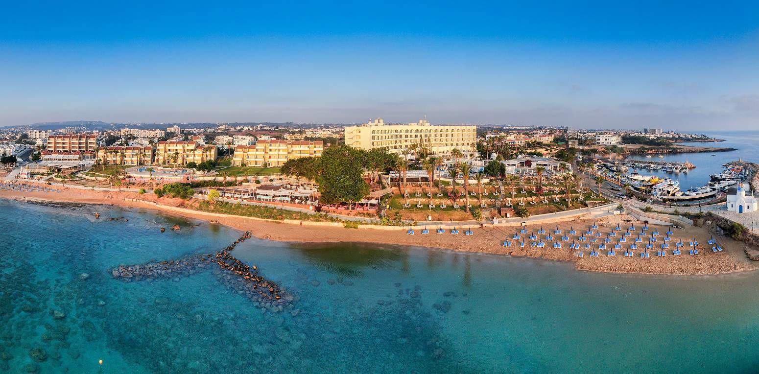 Golden Coast Beach Hotel 4*