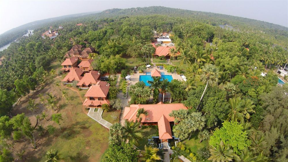 Poovar Island Resort 4*