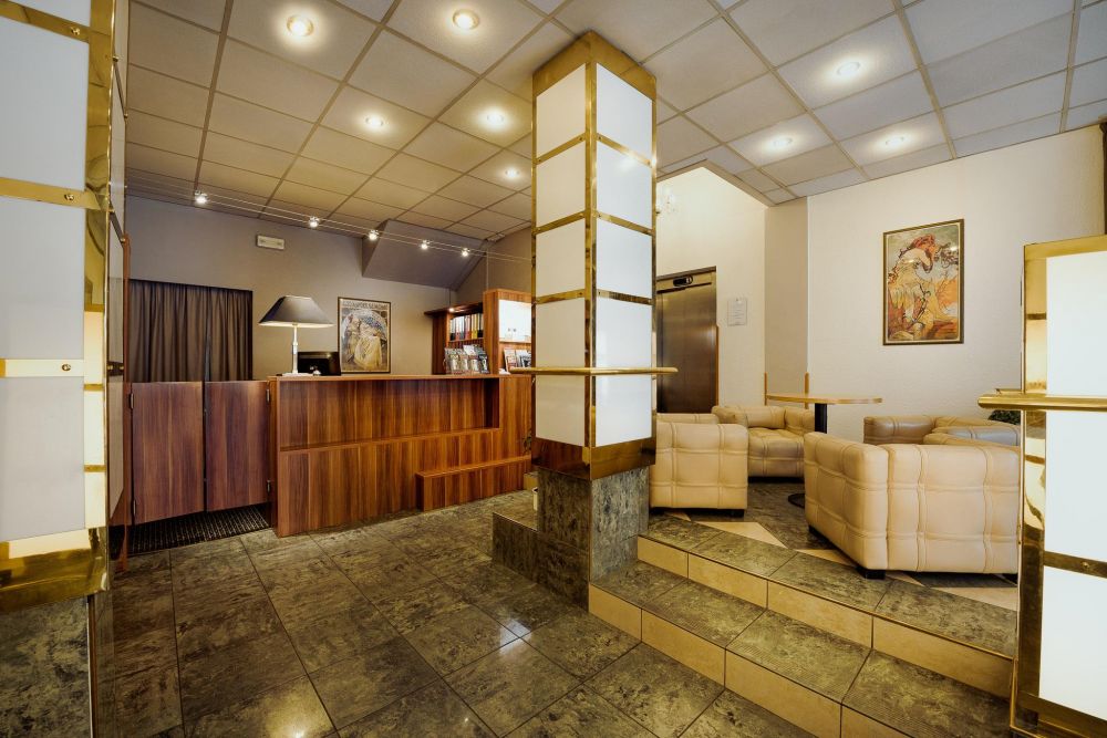 Central Hotel Prague 3*