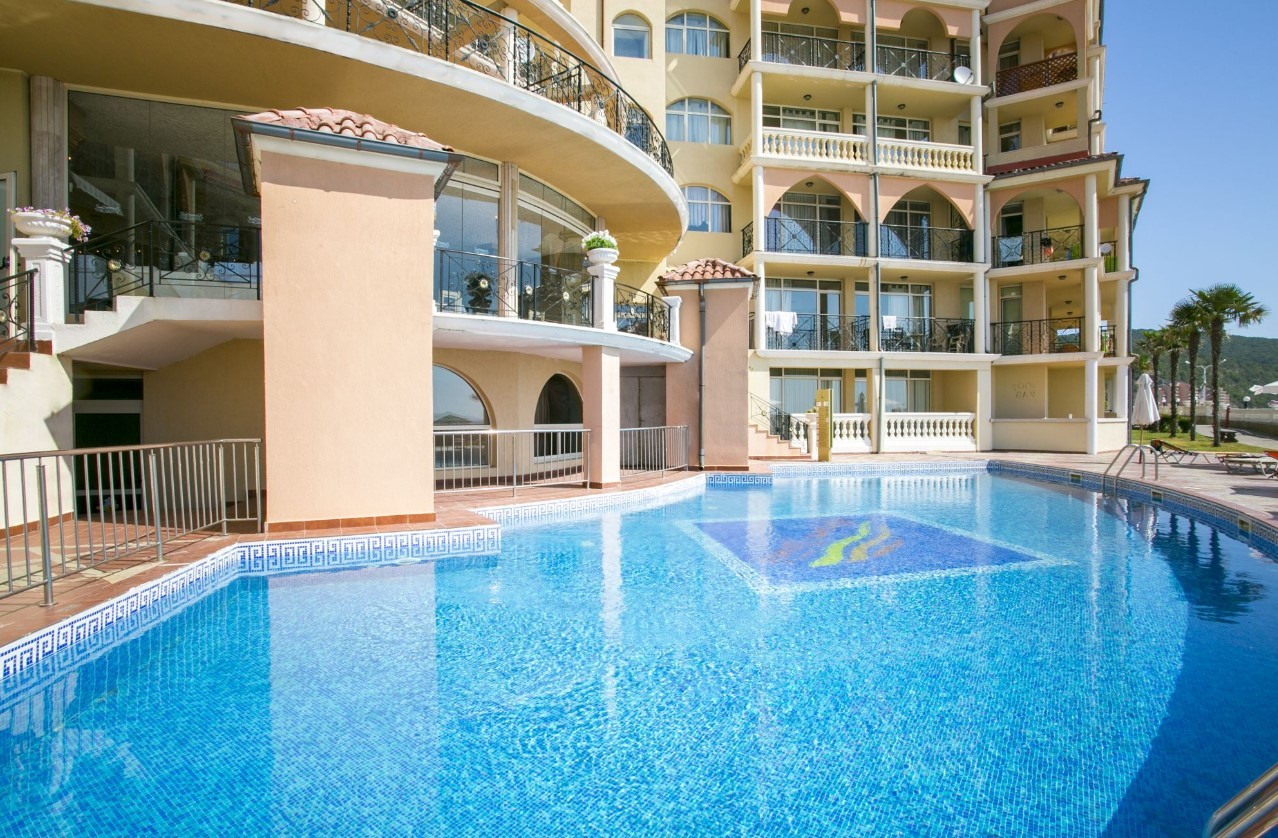 Atrium Beach Elenite 4*