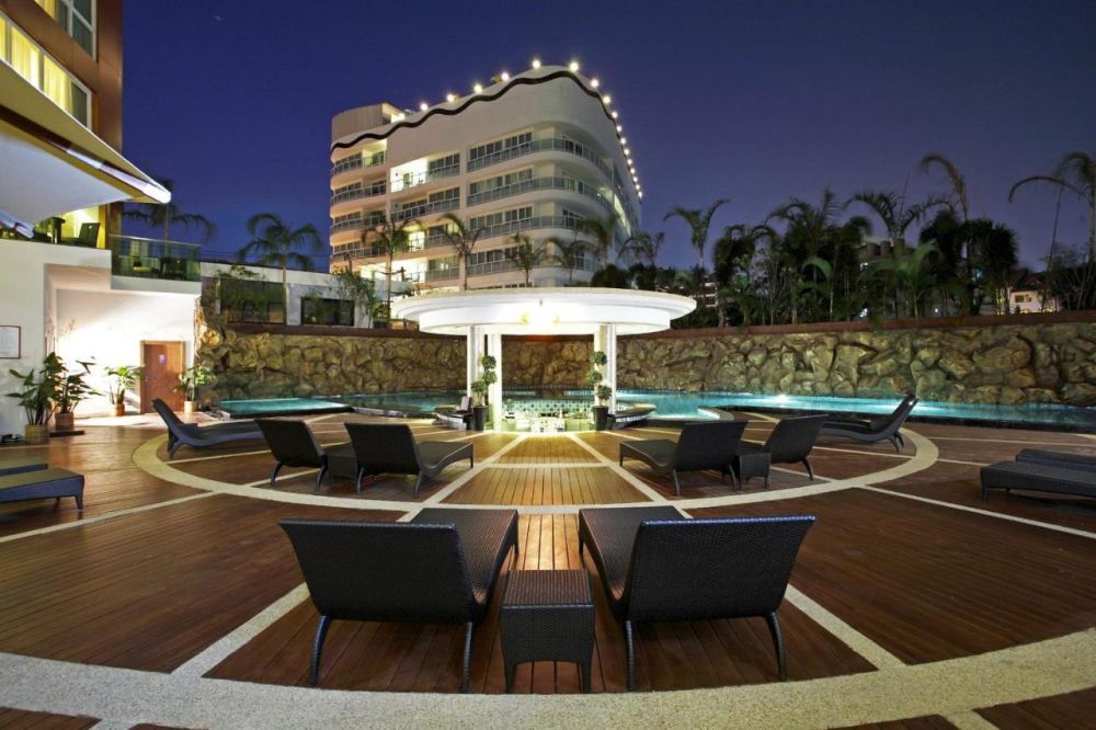 Centara Nova Hotel & Spa 4*