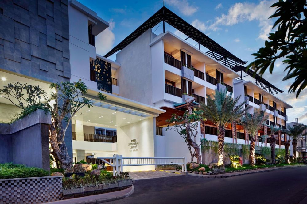 Courtyard by Marriott Bali Seminyak Resort 5*