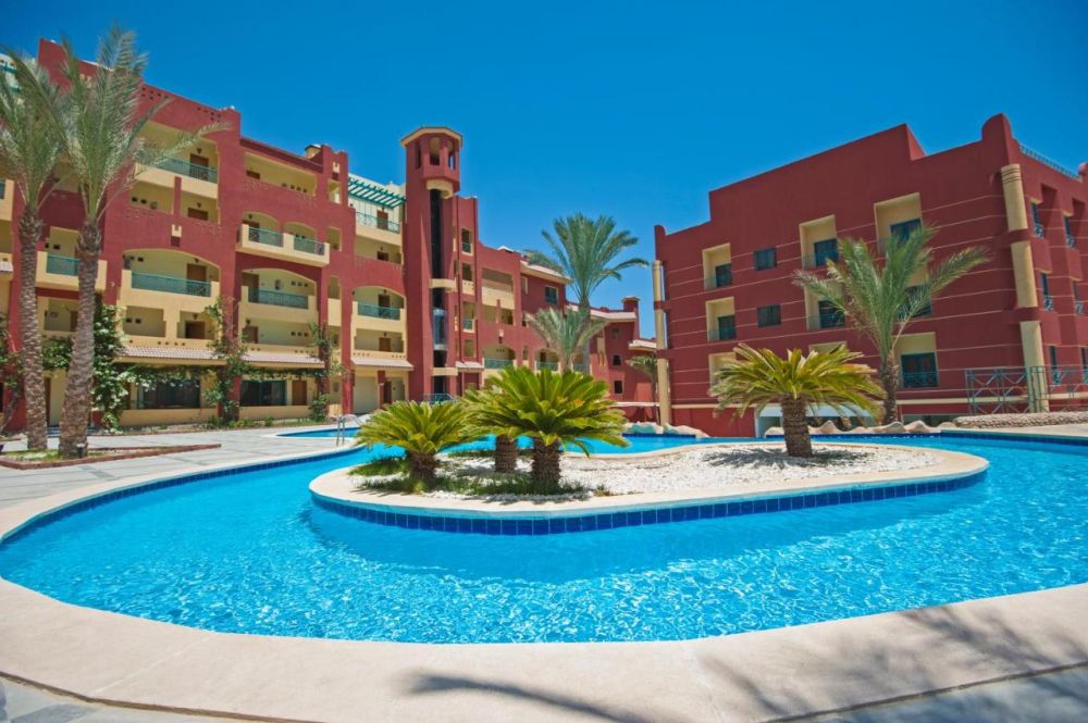 Sun & Sea Hotel 3*