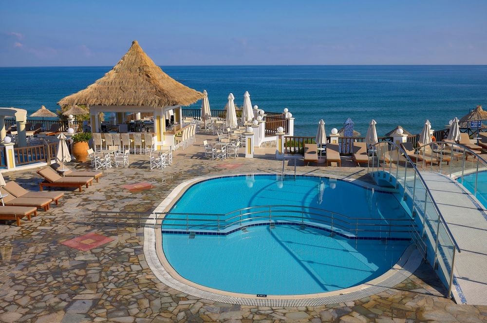 Alexander Beach Hotel & Village 5*