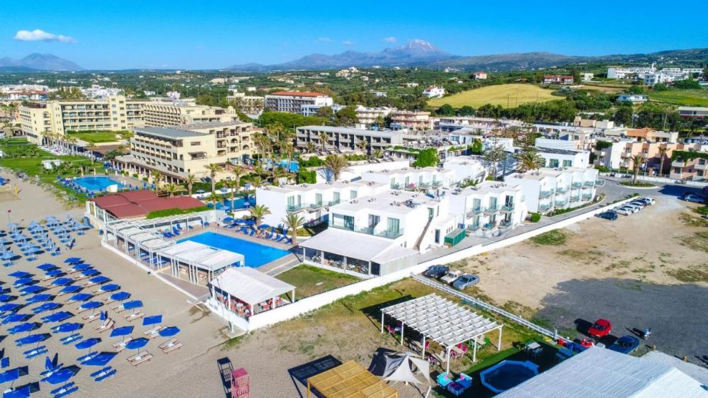 Adele Beach Hotel 4*