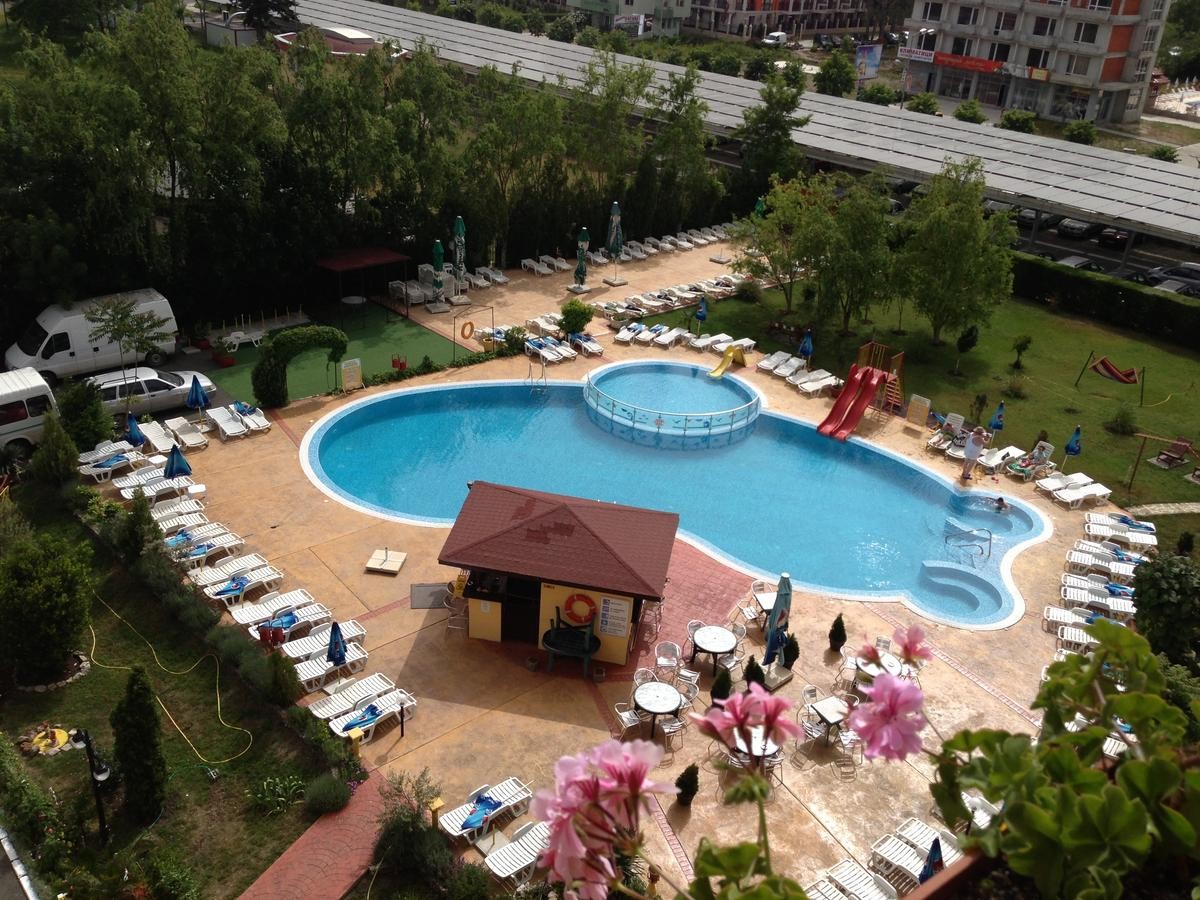 Trakia Garden 3*