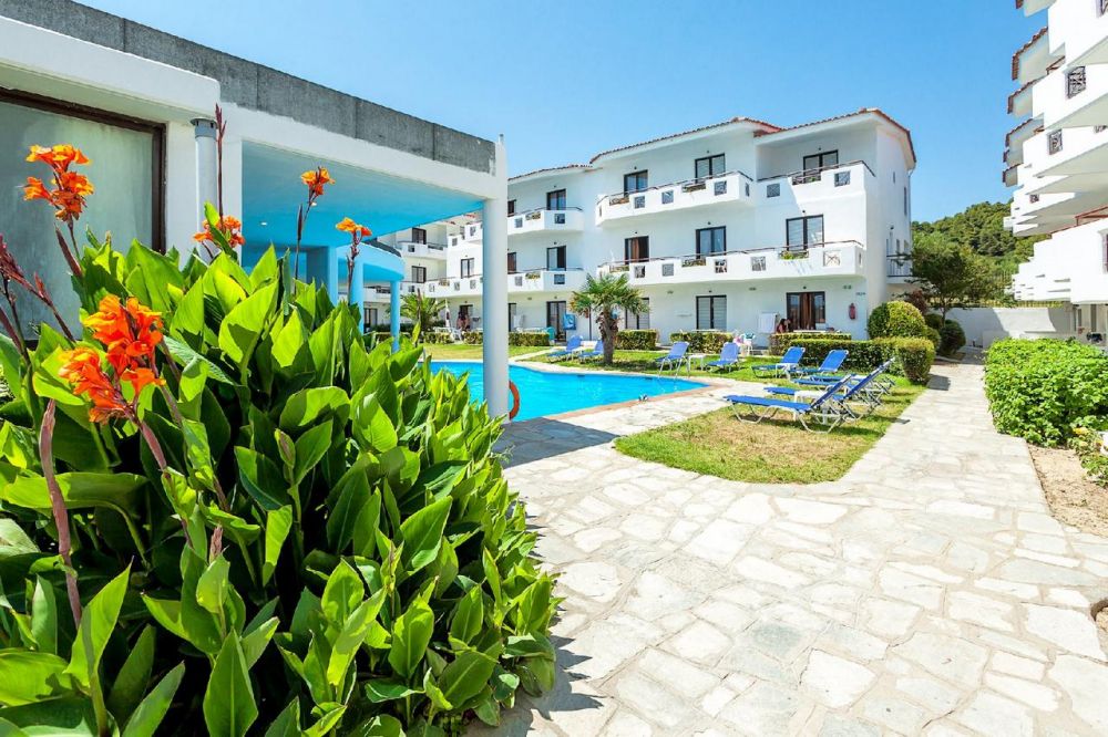 Xenios Dolphin Beach Hotel 3*