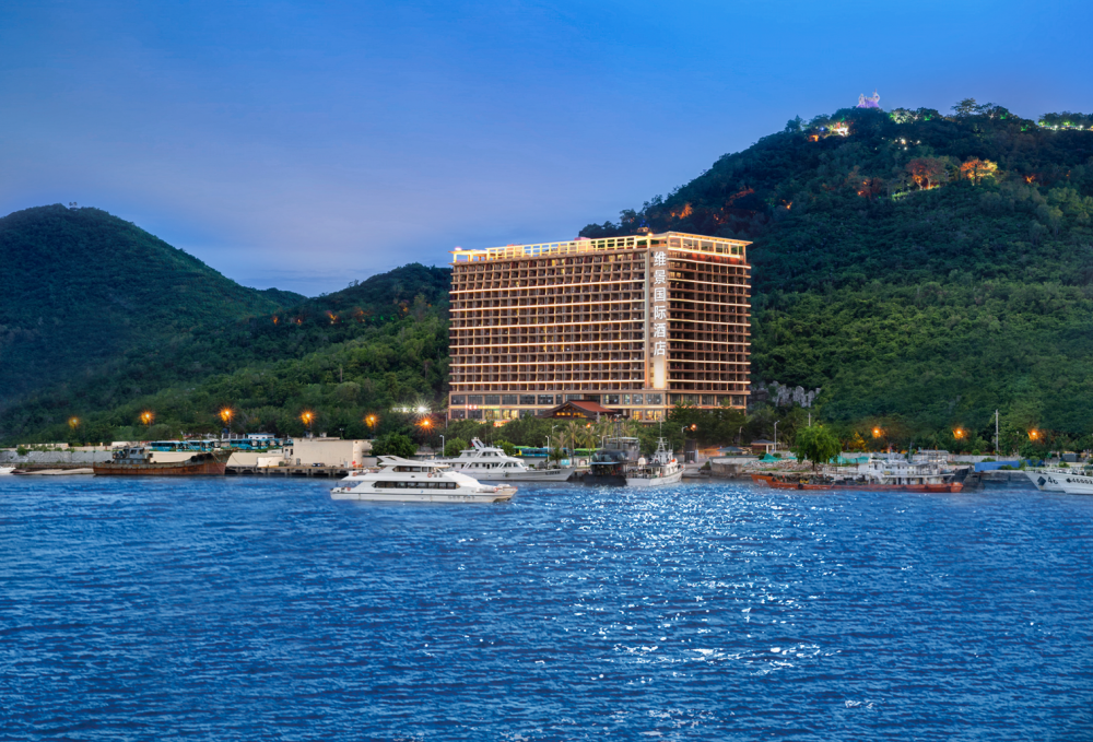 Grand Metropark Bay Hotel Sanya 5*