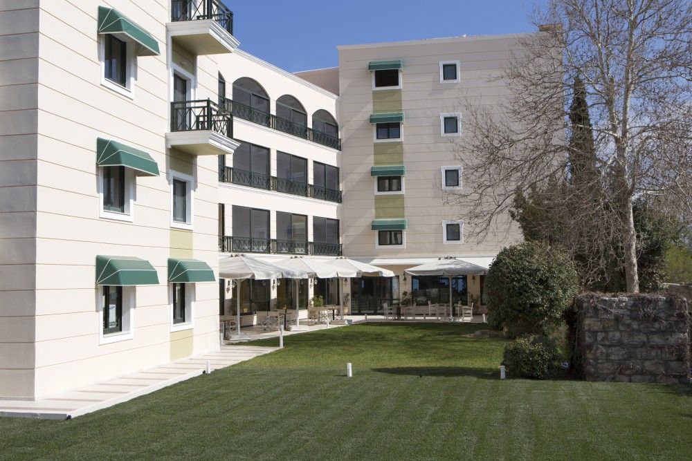 Ramada Athens Attica Riviera 4*