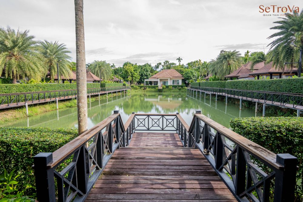 Setrova Nai Harn Grand Pool Villa 