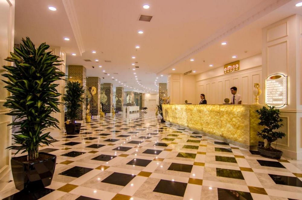 Ramada by Wyndham Baku 5*