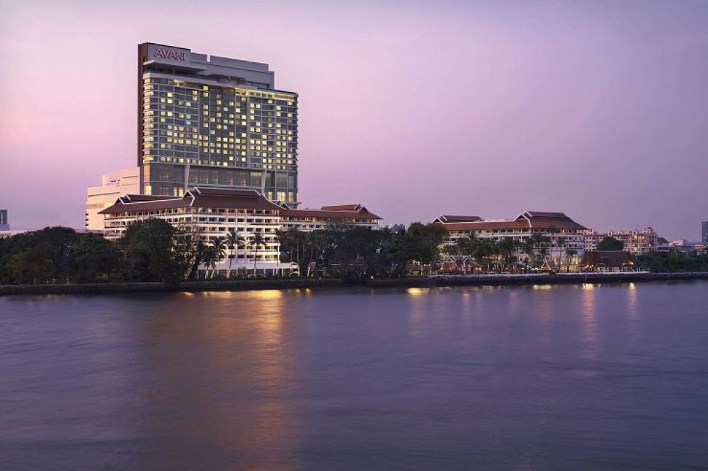 Avani+ Riverside Bangkok 5*