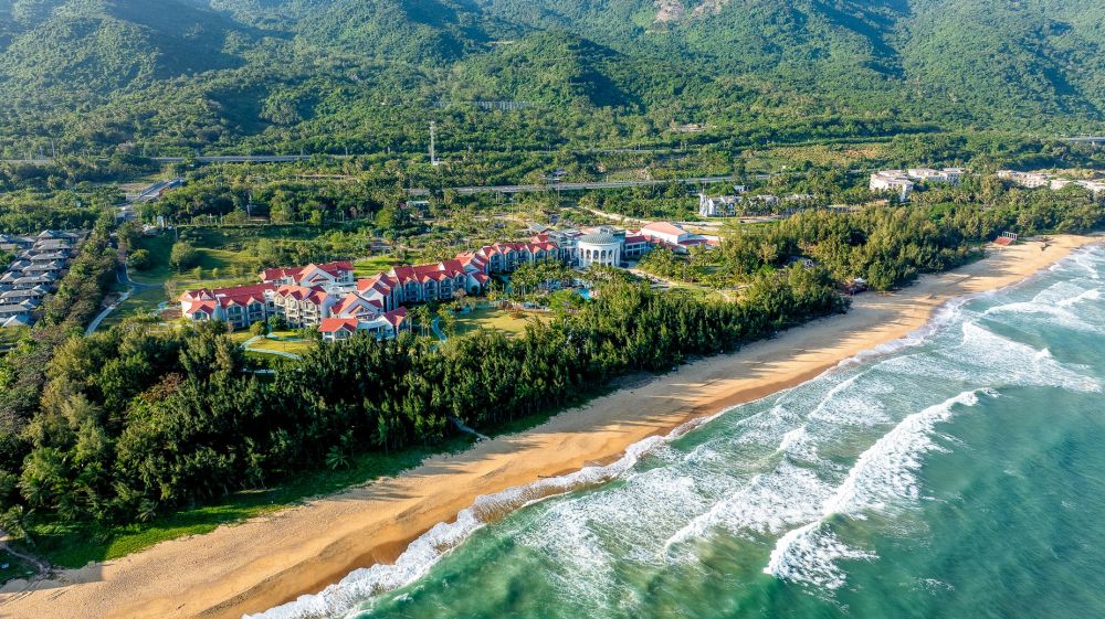 Holiday Inn Hainan Xiangshui Bay 5*