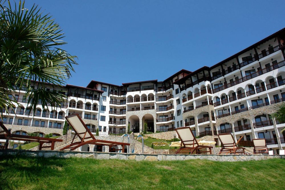 Dinevi Resort MONASTERY II PREMIUM FIRST LINE 4*