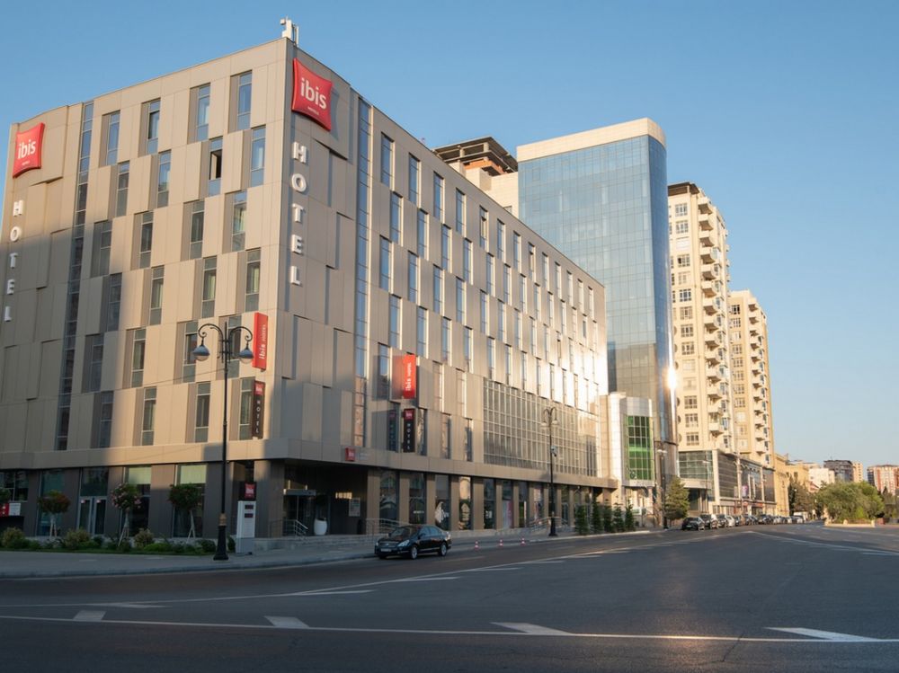 Ibis Hotel 4*