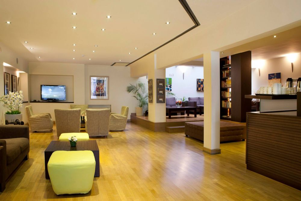 Hermes Athens 3*