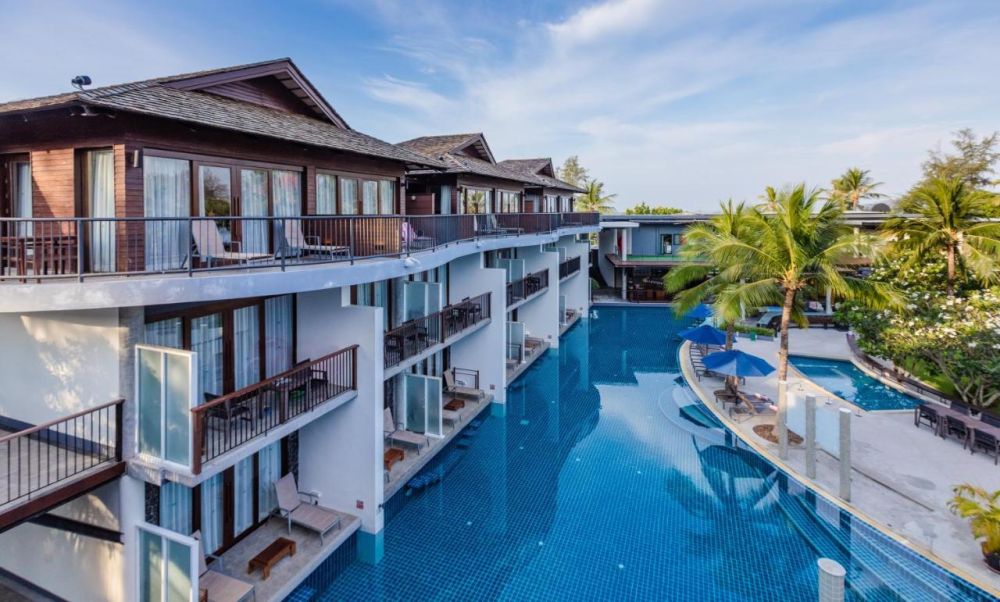 Holiday Ao Nang Beach Resort 5*