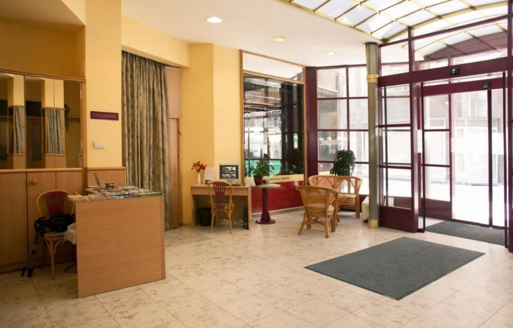 City Hotel Pilvax 3*