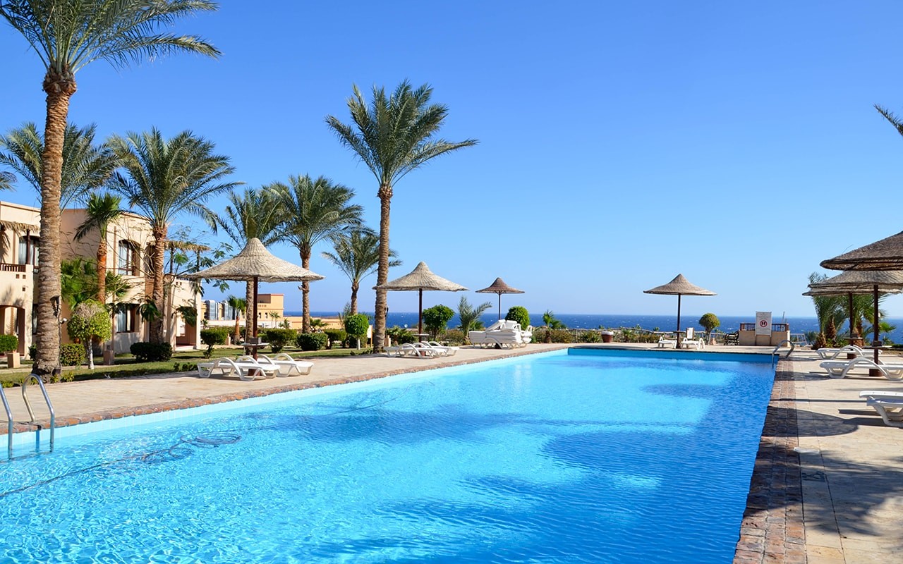 Tamra Beach Resort 4*