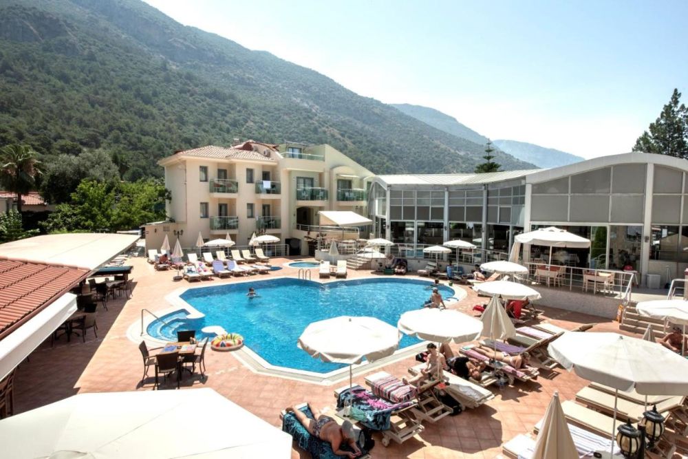 Belcehan Deluxe Hotel 4*