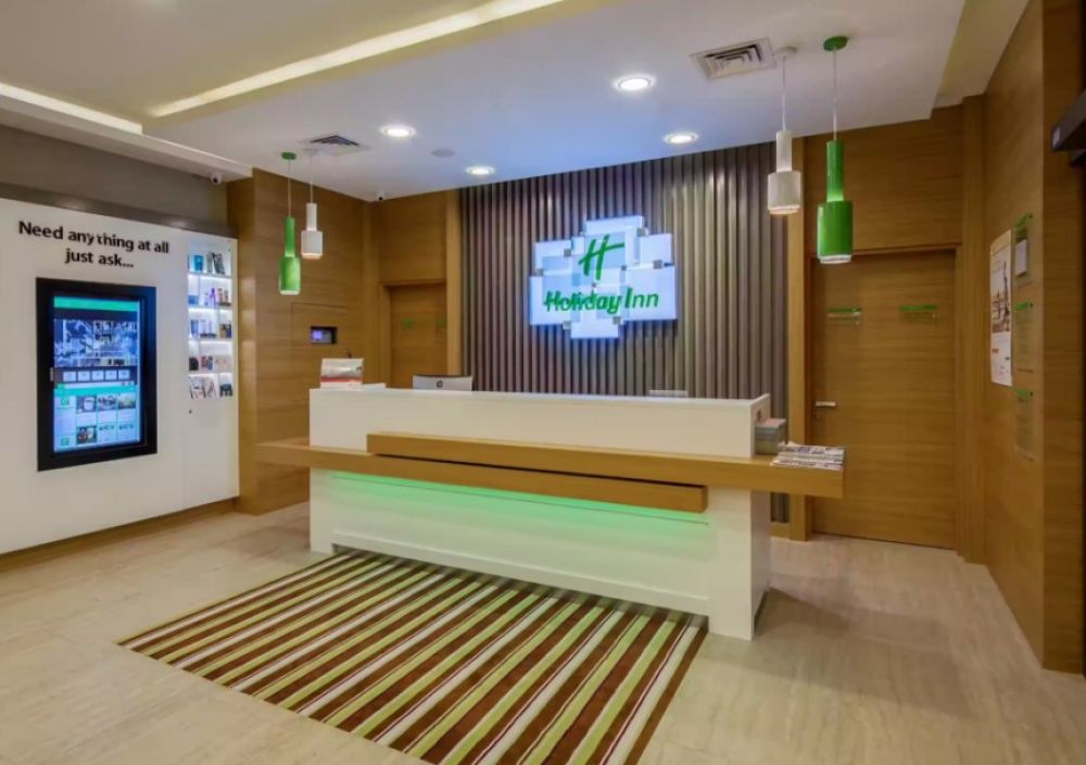 Holiday Inn Antalya Lara 4*